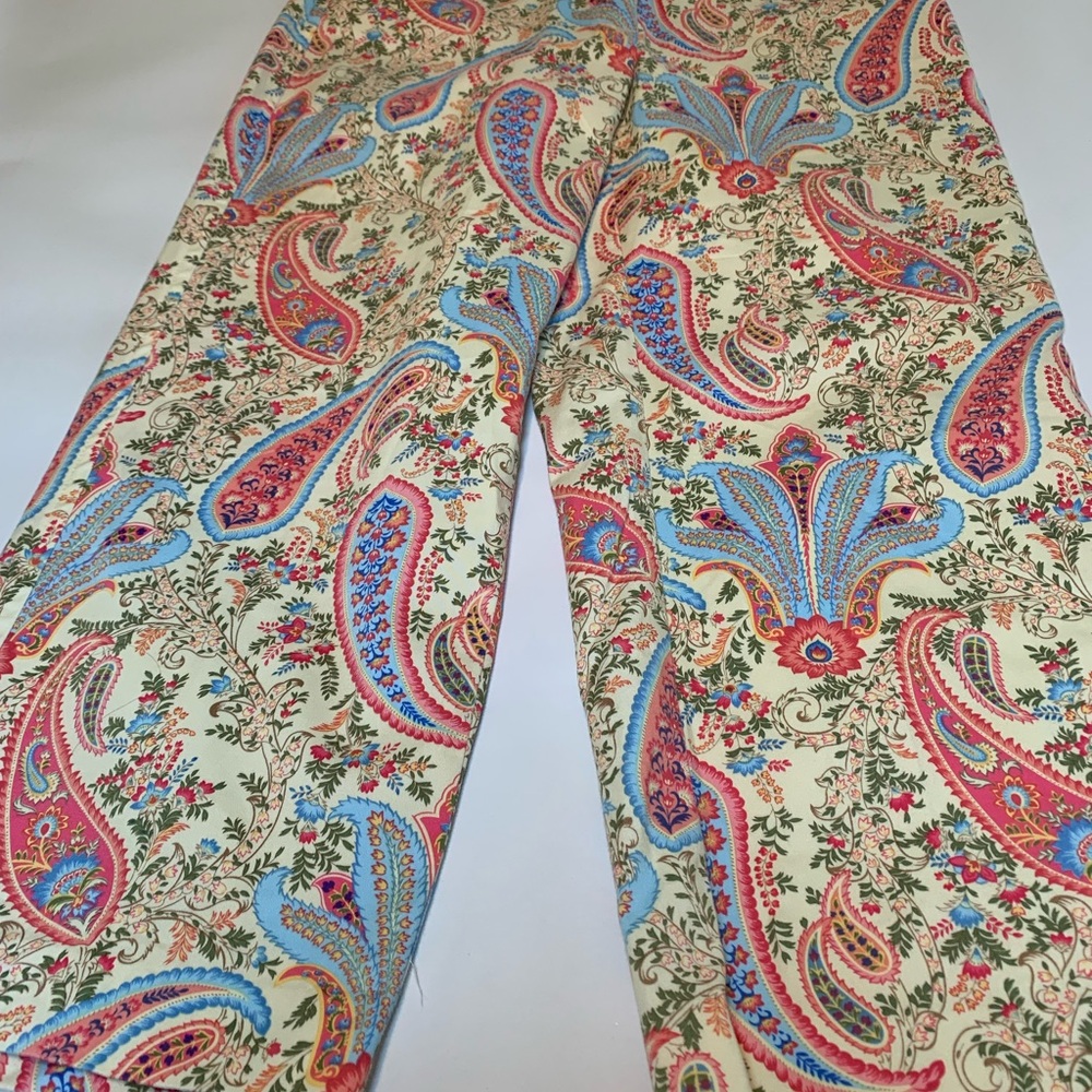 Talbot Petite Cream Paisley & Floral Stretch Capri Pants Pink & Blue Accents s2